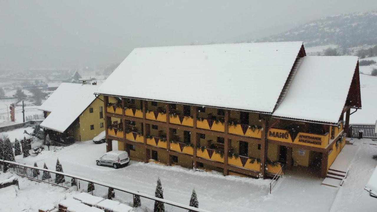 Apartamente Mano Apartmanok Praid Exterior photo